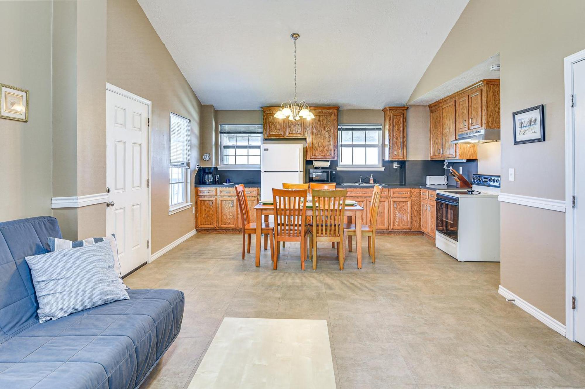 Crystal Beach Home With 2 Grills Walk To Shore! Luaran gambar